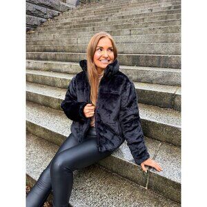 Love83 Faux Fur Jacket in Black -‎ Size Small